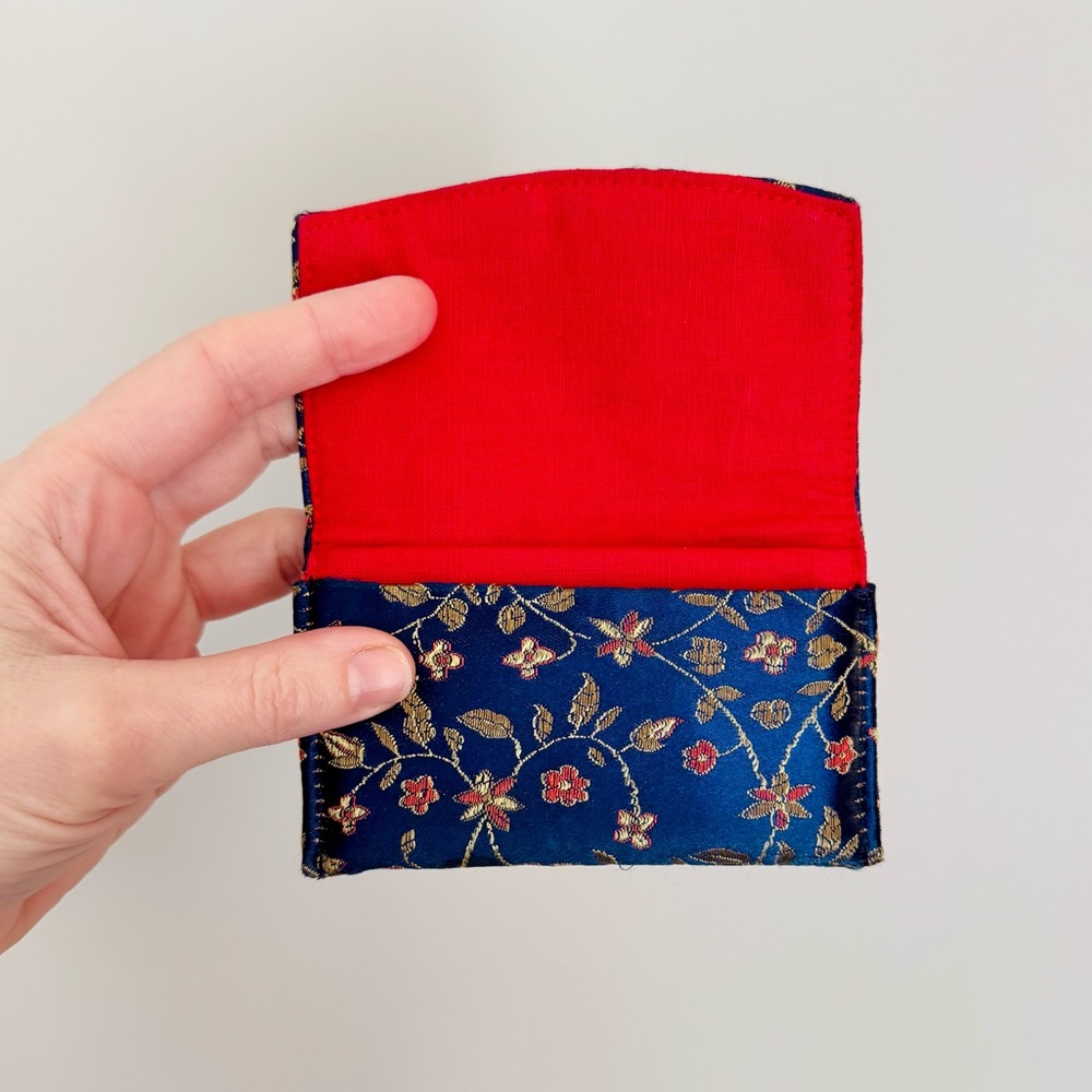 Vintage Chinese Floral Silk Embroidered Fold-Over Card Holder Wallet, Navy Blue - Picture 7 of 16